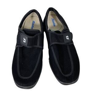 Bata North Star Slip On Hook and Loop Size 7 Shoes